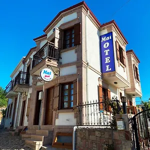 Mai Cunda Ayvalı